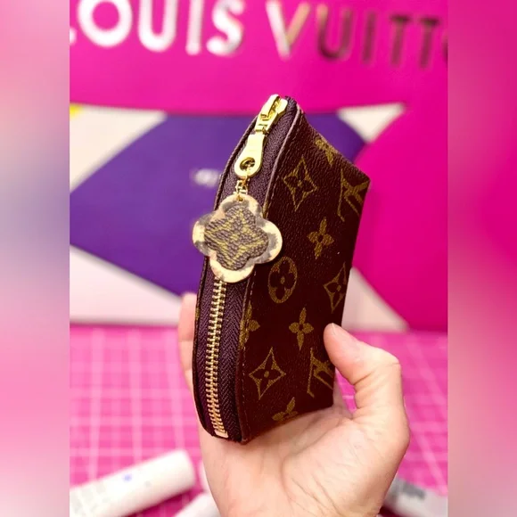 💖 LV Custom made Monogram Cosmetic Case utility pouch - Picture 8 of 13